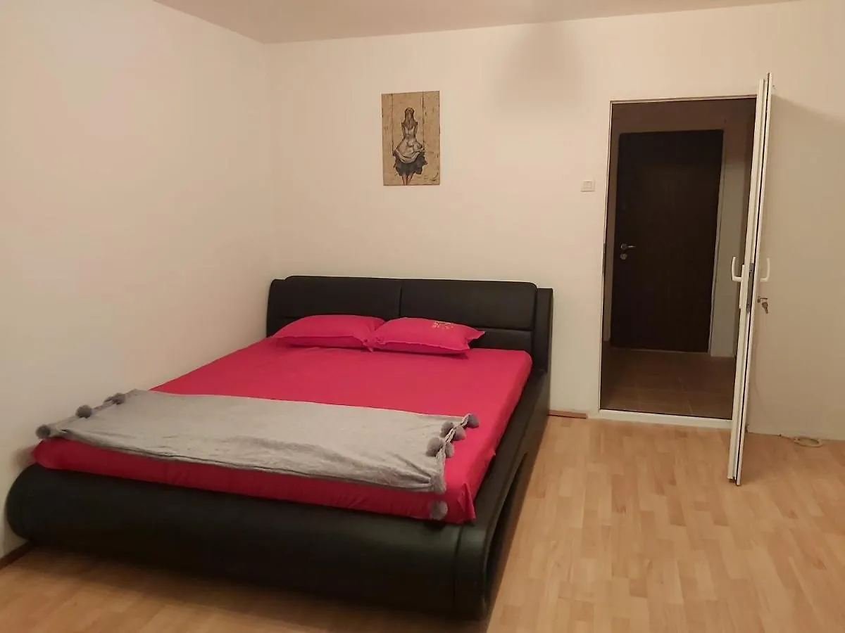 Metroufavoritgarsonieraaficotroceni Apartment Bucharest Romania